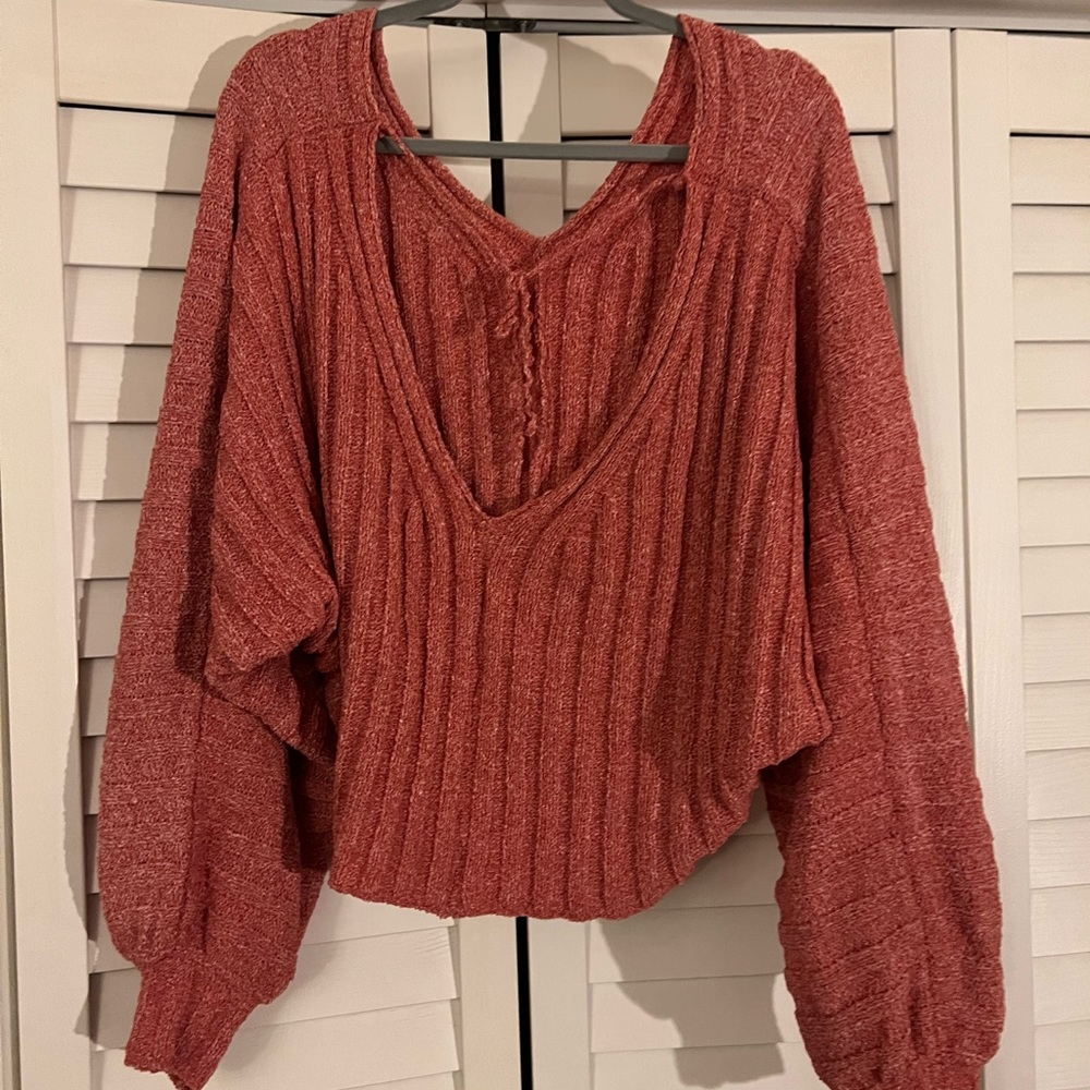 Pink Free People sweater. S